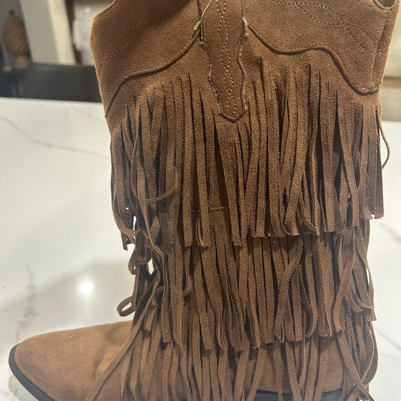 Fringe boots - Picture 4 of 4